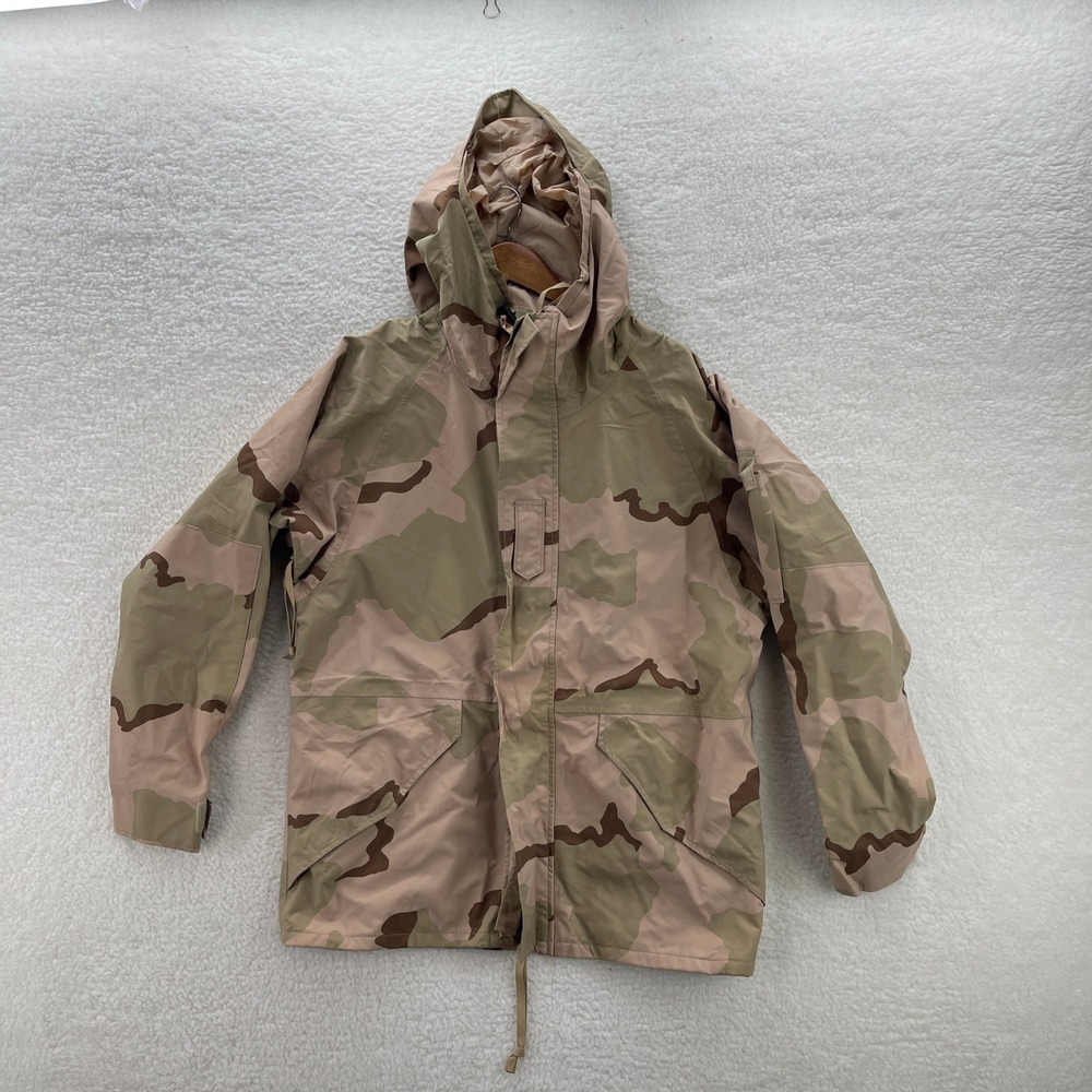 US Military Cold Weather Parka Jacket Mens M Reg ECWCS Desert Camo Waterproof